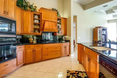 1069 Hampstead Ln, Ormond Beach, FL 32174 photo 12