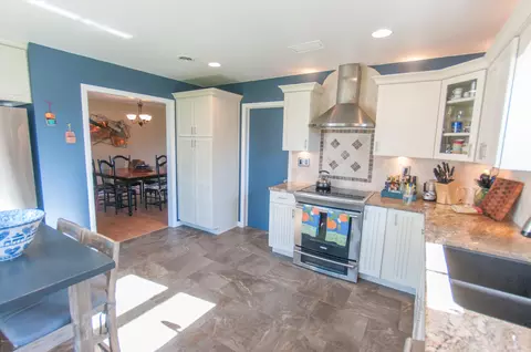 111 Dawn Dr, Ormond Beach, FL 32176 photo 9