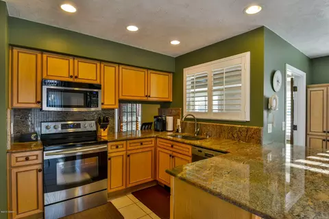 1310 Parkside Dr, Ormond Beach, FL 32174 photo 3