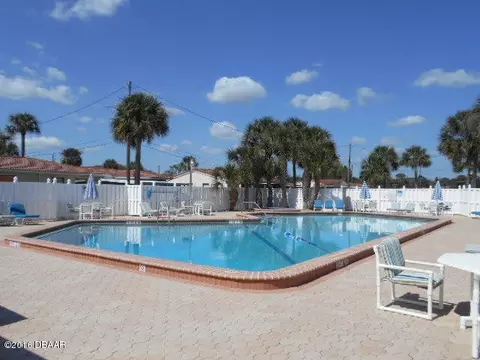 601 Robin Rd #C, Ormond Beach, FL 32176 photo 4