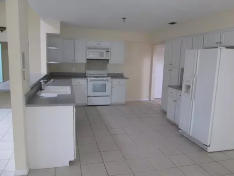 4 Aztec Trl, Ormond Beach, FL 32174 photo 5