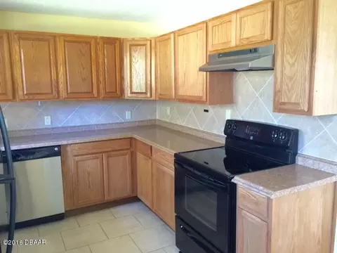 608 N Fifth St, Bunnell, FL 32110 photo 4