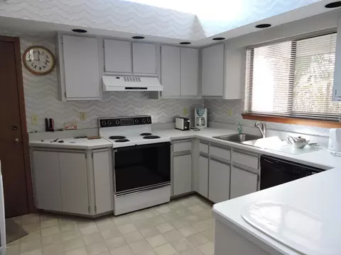 275 Bayridge Ct, Ormond Beach, FL 32174 photo 12