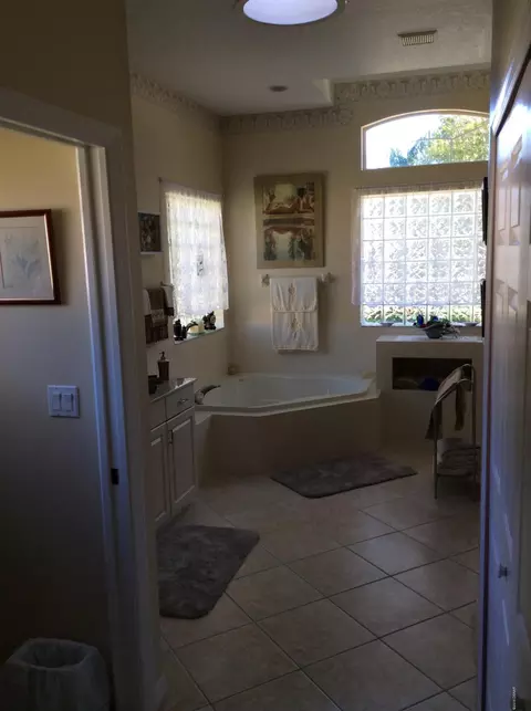 1240 Killarney Dr, Ormond Beach, FL 32174 photo 16