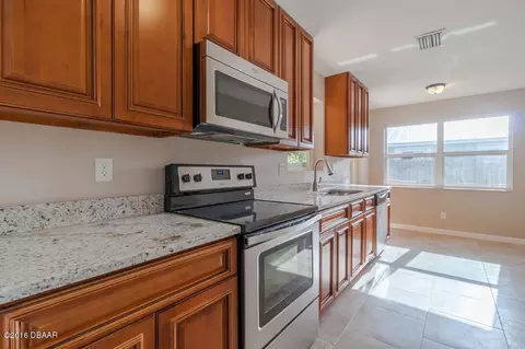 70 Ivanhoe Dr, Ormond Beach, FL 32176 photo 7