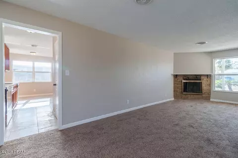 70 Ivanhoe Dr, Ormond Beach, FL 32176 photo 6