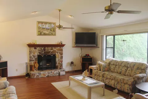 18 Cold Spring Ct, Palm Coast, FL 32137 photo 9