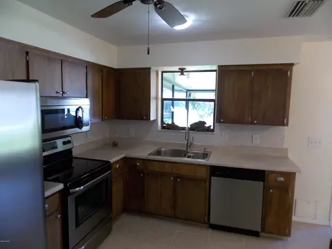 2922 Yule Tree Dr, Edgewater, FL 32141 photo 6
