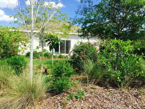 322 Admiralty Ct, Edgewater, FL 32141 photo 9
