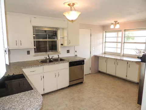 140 Ponce De Leon Dr, Ormond Beach, FL 32176 photo 3