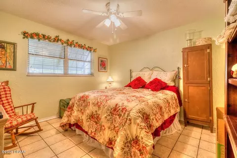 945 Holly Cir, Ormond Beach, FL 32176 photo 15