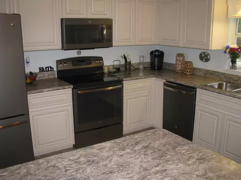 2726 Woodland Dr, Edgewater, FL 32141 photo 9