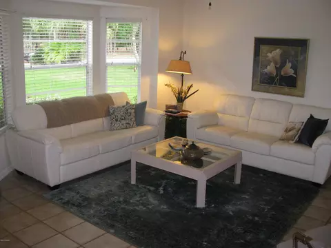 2726 Woodland Dr, Edgewater, FL 32141 photo 4