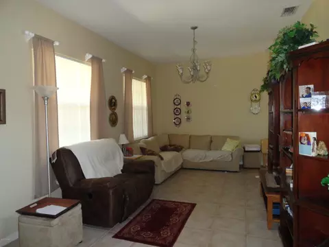 140 William St, Edgewater, FL 32141 photo 3