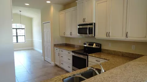 3229 Tralee Dr, Ormond Beach, FL 32174 photo 5