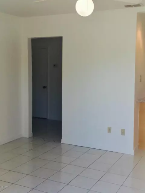 33 Cardinal Dr #B, Ormond Beach, FL 32176 photo 3
