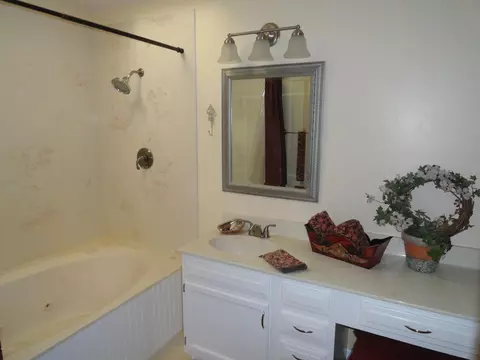 1526 Orange Tree Dr, Edgewater, FL 32132 photo 13