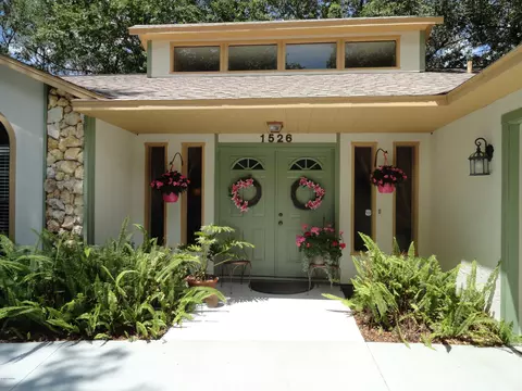 1526 Orange Tree Dr, Edgewater, FL 32132 photo 2