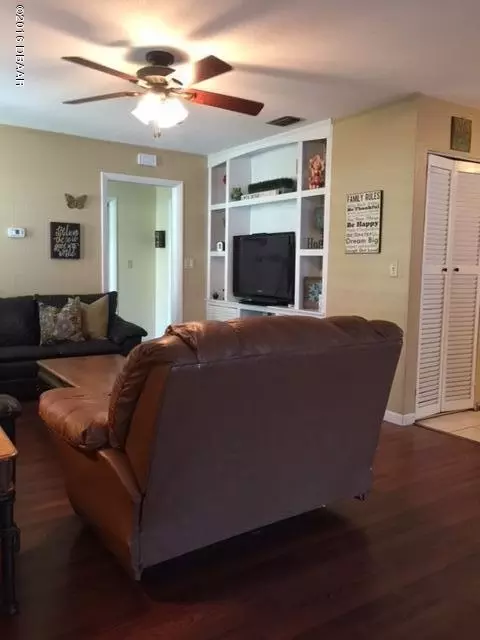 49 Oakmont Cir, Ormond Beach, FL 32174 photo 6