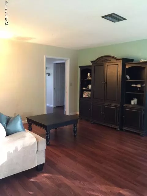 49 Oakmont Cir, Ormond Beach, FL 32174 photo 4