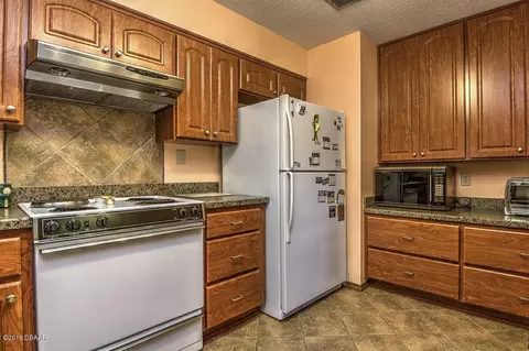 156 Putnam Ave, Ormond Beach, FL 32174 photo 6