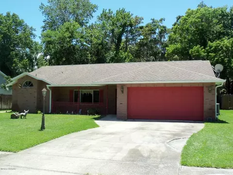 8 Oak Brook Dr, Ormond Beach, FL 32174 photo 2