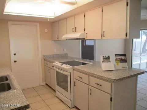 794 Hand Ave, Ormond Beach, FL 32174 photo 6