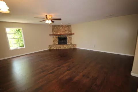 2817 Yule Tree Dr, Edgewater, FL 32141 photo 8