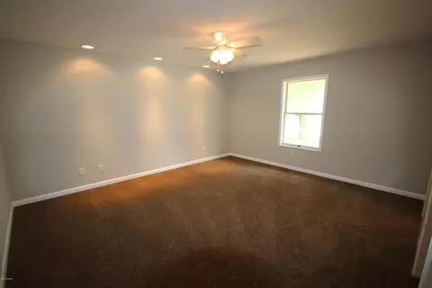2817 Yule Tree Dr, Edgewater, FL 32141 photo 9