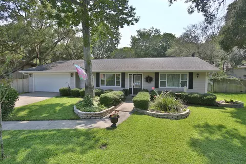 118 Rio Pinar Dr, Ormond Beach, FL 32174 photo 1