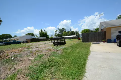3110 Sabal Palm Dr, Edgewater, FL 32141 photo 15