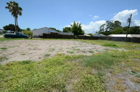 3110 Sabal Palm Dr, Edgewater, FL 32141 photo 14