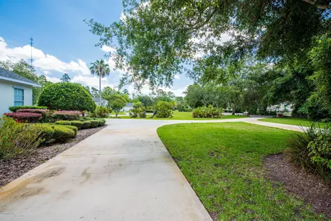 19 Moss Point Dr, Ormond Beach, FL 32174 photo 3