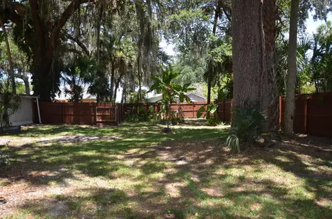 130 Magnolia Ave, Edgewater, FL 32132 photo 2
