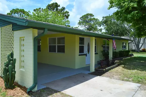 1858 Coco Palm Dr, Edgewater, FL 32141 photo 3