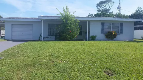 35 Briggs Dr, Ormond Beach, FL 32176 photo 1