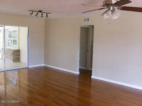 65 Kenilworth Ave, Ormond Beach, FL 32174 photo 4