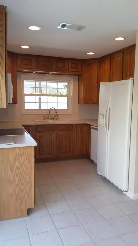 25 Sand Dollar Dr, Ormond Beach, FL 32176 photo 2