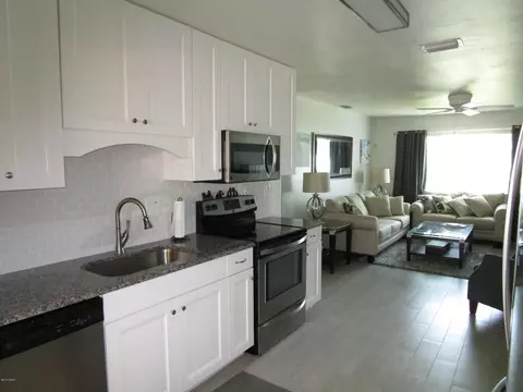 51 Seaview Dr, Ormond Beach, FL 32176 photo 4