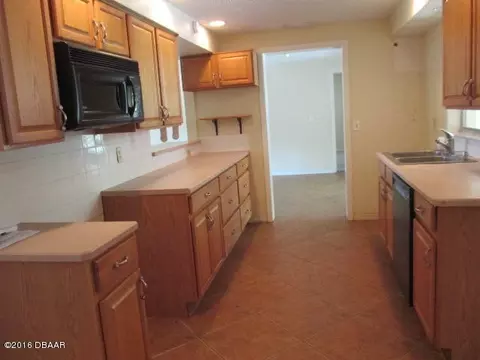 134 Arbor Ln, Edgewater, FL 32141 photo 4