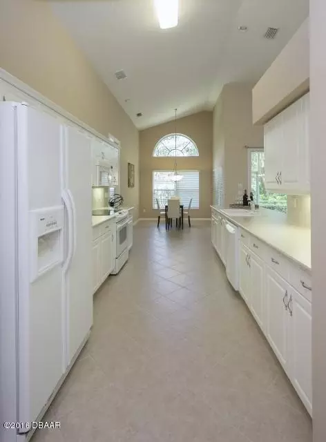 1245 Crown Pointe Ln, Ormond Beach, FL 32174 photo 9