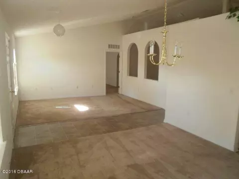 25 Sergeant Ct, Palm Coast, FL 32164 photo 3