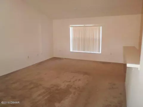 25 Sergeant Ct, Palm Coast, FL 32164 photo 5