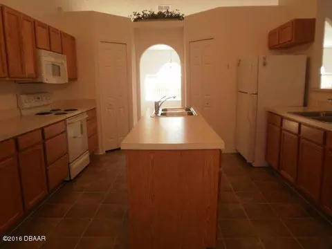 25 Sergeant Ct, Palm Coast, FL 32164 photo 9