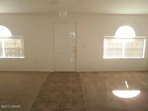 25 Sergeant Ct, Palm Coast, FL 32164 photo 4