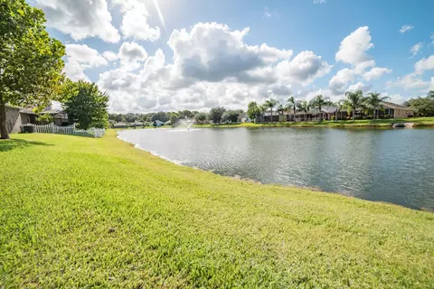 525 Coral Trace Blvd, Edgewater, FL 32132 photo 2