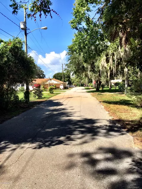 150 Live Oak Ave, Ormond Beach, FL 32174 photo 4