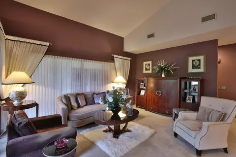 28 S Magnolia Dr, Ormond Beach, FL 32174 photo 8