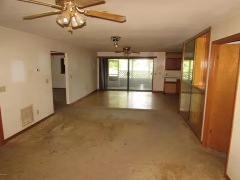 154 E 4th Ave, Pierson, FL 32180 photo 7
