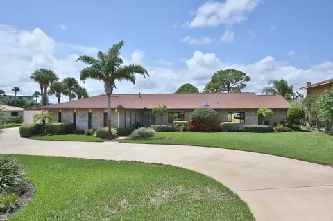 886 Riverside Dr, Ormond Beach, FL 32176 photo 1
